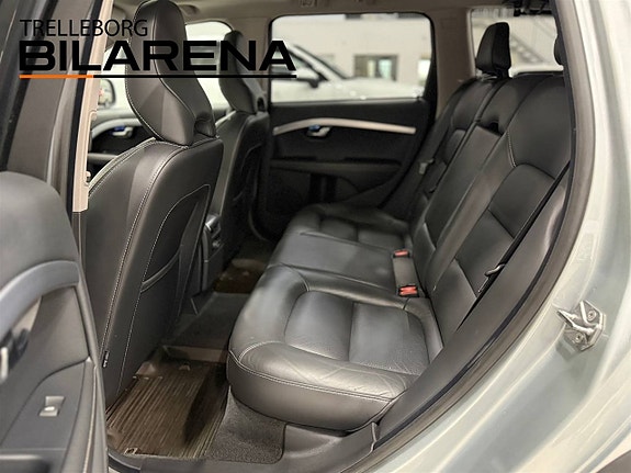 Volvo XC70 24 of 26