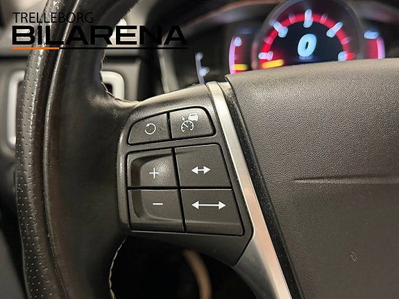 Volvo XC70 22 of 26
