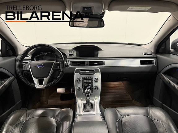 Volvo XC70 16 of 26