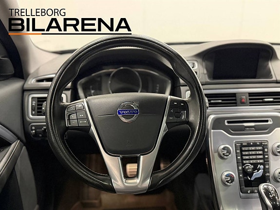 Volvo XC70 17 of 26