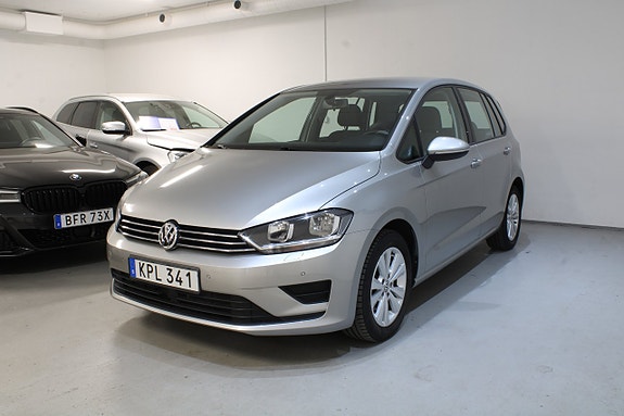 Volkswagen Golf Sportsvan 2 of 9