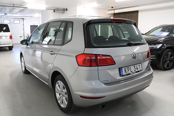 Volkswagen Golf Sportsvan 3 of 9
