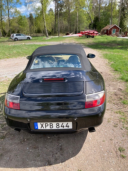 Porsche 911 Carrera 5 of 10