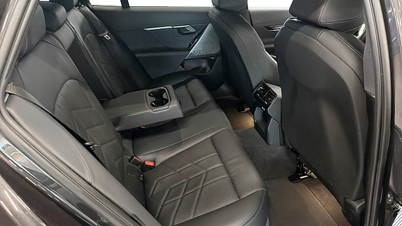 BMW 530e 5 of 9
