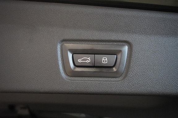 BMW i4 6 of 19