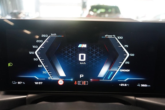 BMW i4 15 of 19