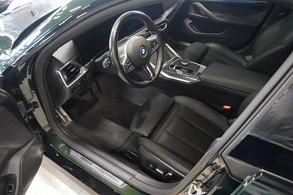 BMW i4 2 of 19