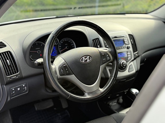 Hyundai i30 13 of 15