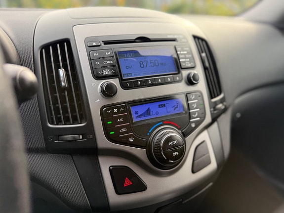 Hyundai i30 10 of 15