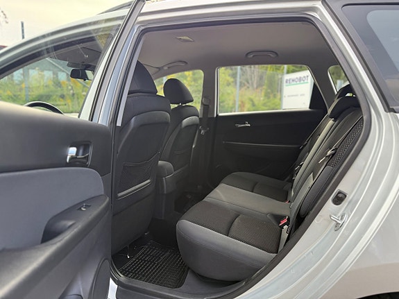 Hyundai i30 14 of 15