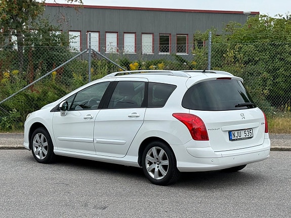 Peugeot 308 SW 4 of 17