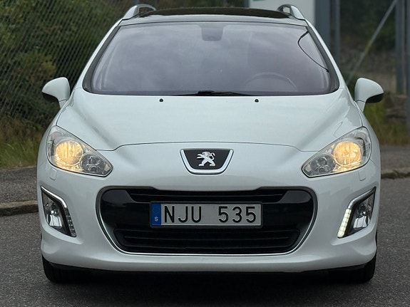 Peugeot 308 SW 3 of 17