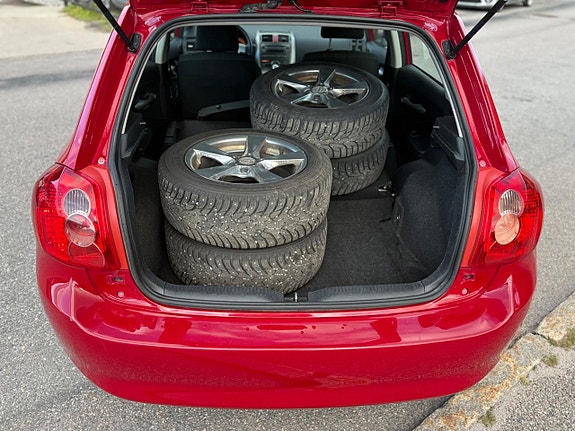 Toyota Auris 11 of 14