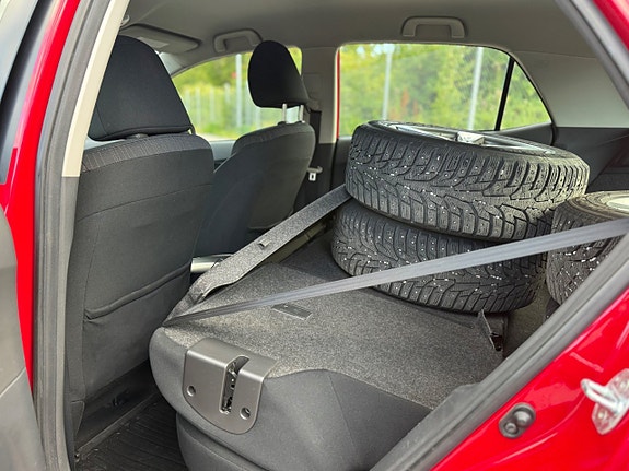 Toyota Auris 13 of 14