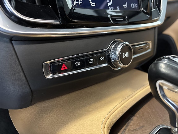 Volvo V90 14 of 30