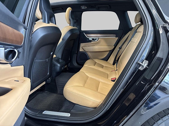 Volvo V90 9 of 30