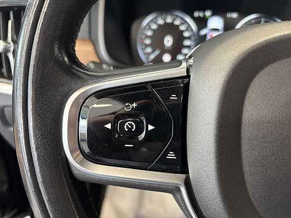 Volvo V90 25 of 30