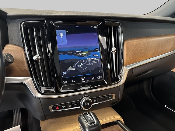 Volvo V90 13 of 30