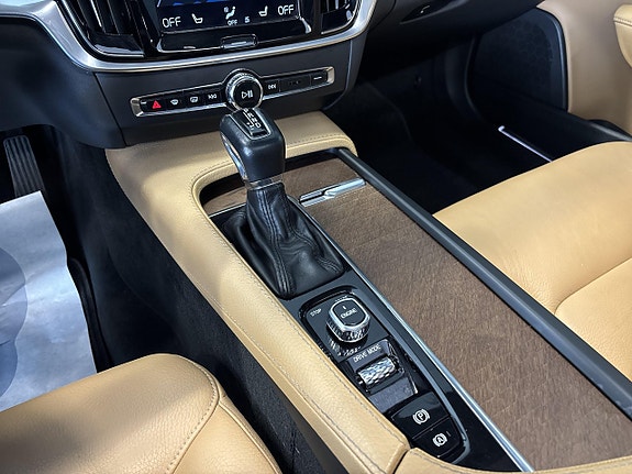 Volvo V90 15 of 30