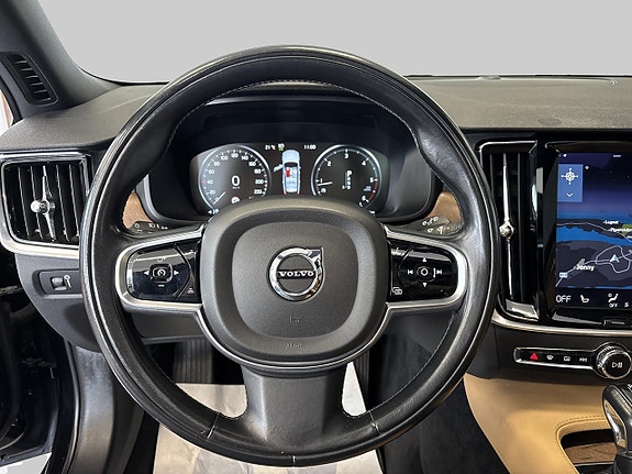 Volvo V90 11 of 30