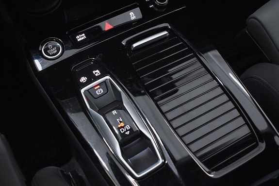 Audi Q6 e-tron 11 of 20