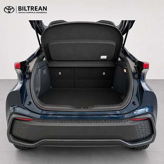 Toyota C-HR 3 of 7