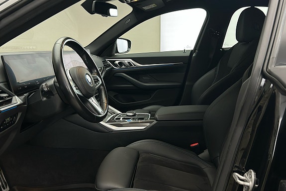 BMW i4 10 of 26