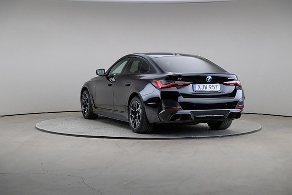 BMW i4 2 of 26