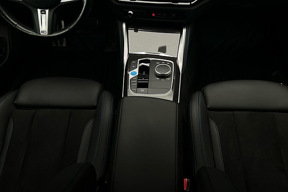 BMW i4 9 of 26