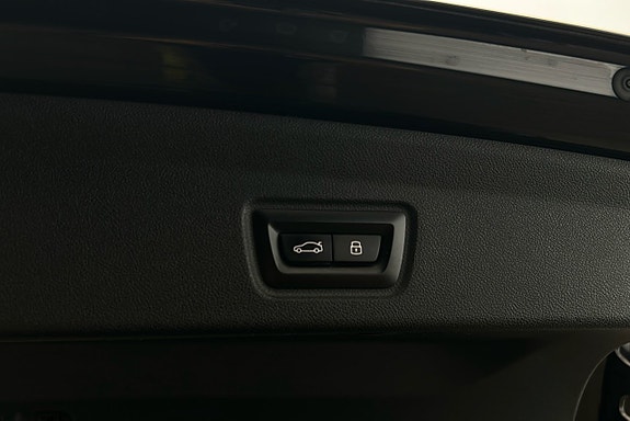 BMW i4 15 of 26