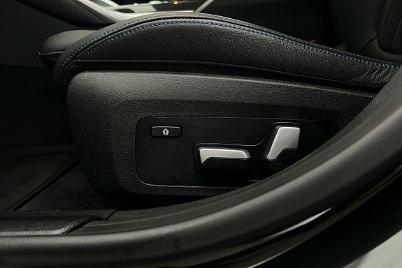 BMW i4 16 of 26