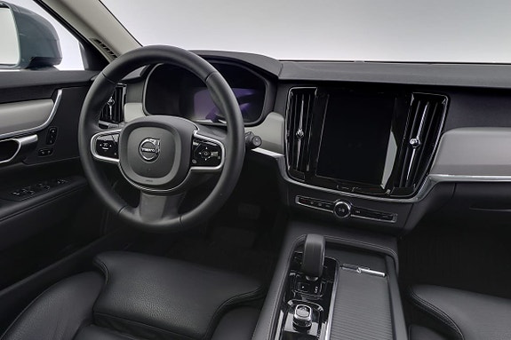 Volvo V90 Cross Country 8 of 20