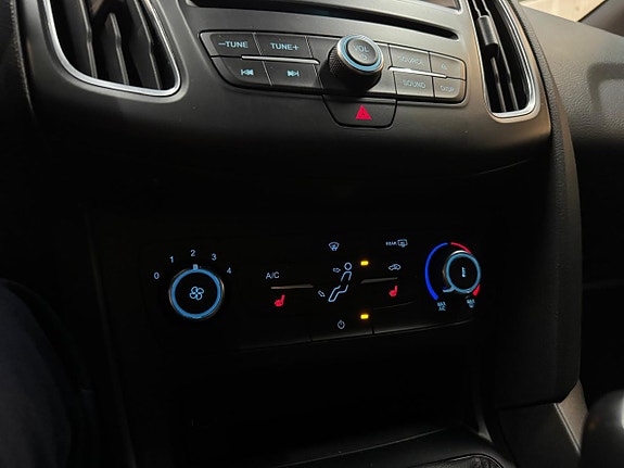 Ford Focus 12 of 15