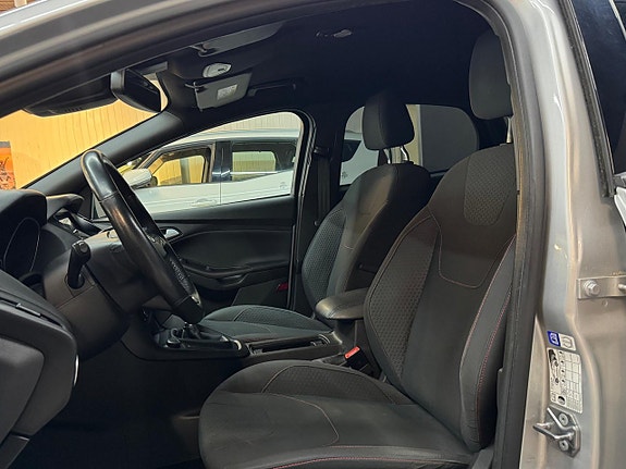 Ford Focus 14 of 15