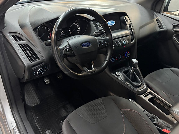 Ford Focus 7 of 15