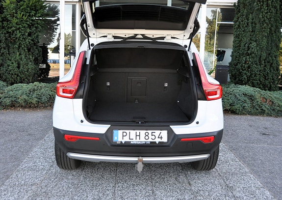 Volvo XC40 16 of 20