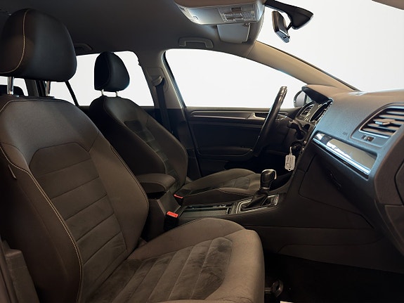 Volkswagen Golf Alltrack 12 of 24