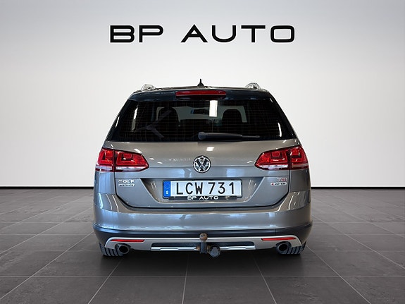 Volkswagen Golf Alltrack 8 of 24