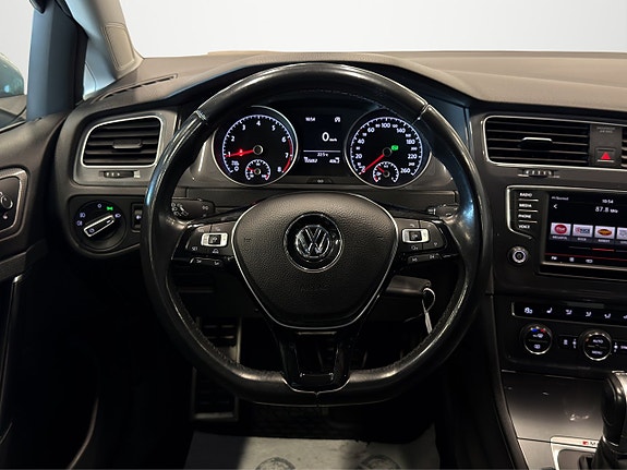 Volkswagen Golf Alltrack 16 of 24