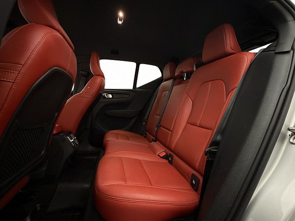 Volvo XC40 25 of 30