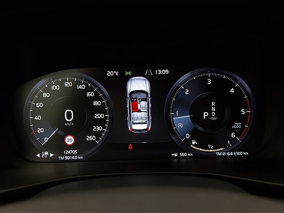 Volvo XC40 16 of 30