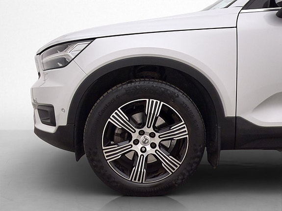 Volvo XC40 28 of 30