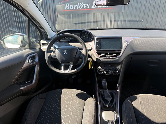 Peugeot 2008 10 of 12