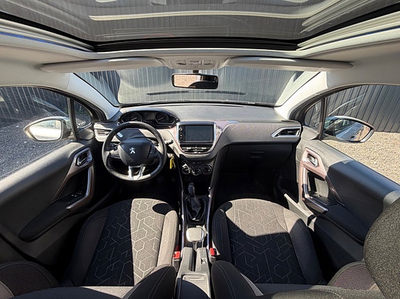 Peugeot 2008 11 of 12
