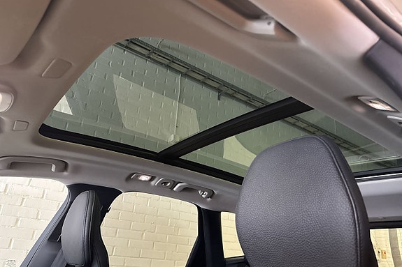 Volvo XC60 13 of 18