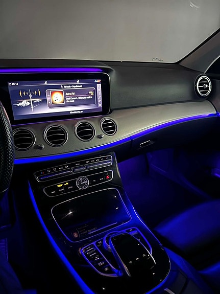Mercedes-Benz E400 14 of 18