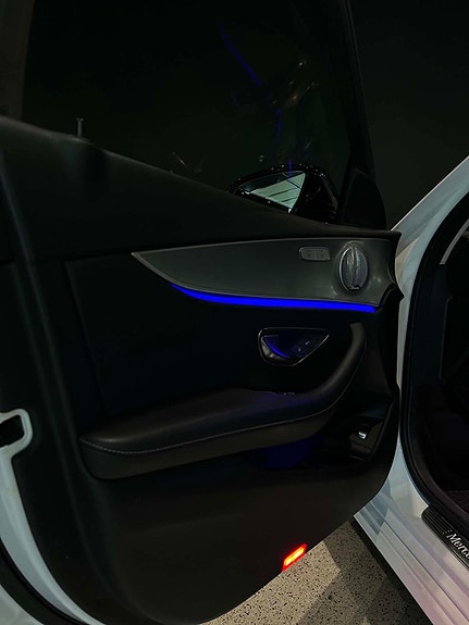 Mercedes-Benz E400 10 of 18