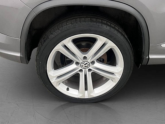 Volkswagen Tiguan 28 of 30