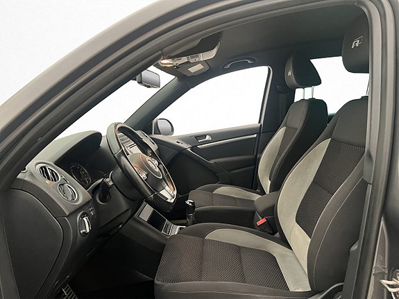 Volkswagen Tiguan 12 of 30