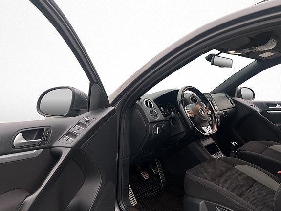 Volkswagen Tiguan 11 of 30